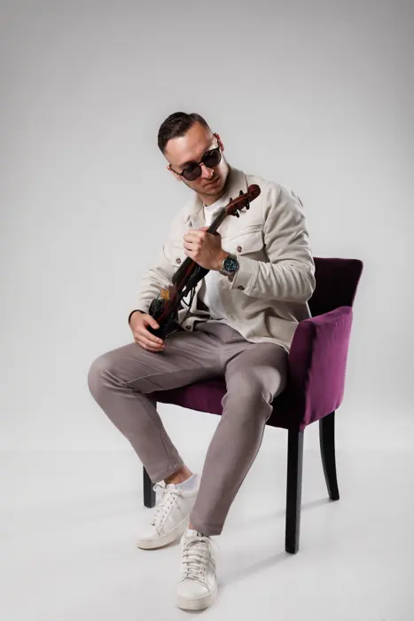 Muzičar sa instrumentom